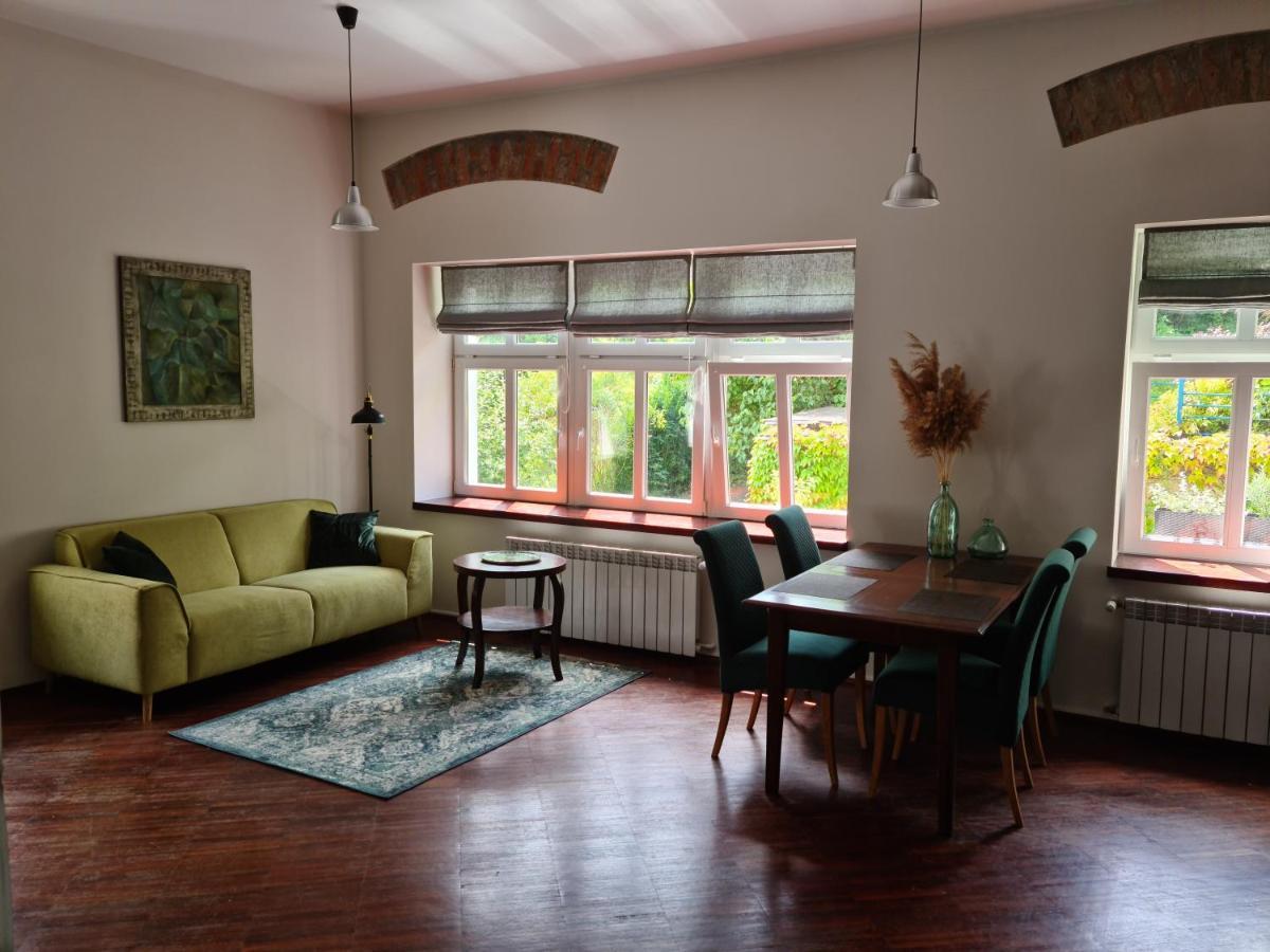 Ferienwohnung Apartament W Starej Szkole Srebrna Góra Exterior foto