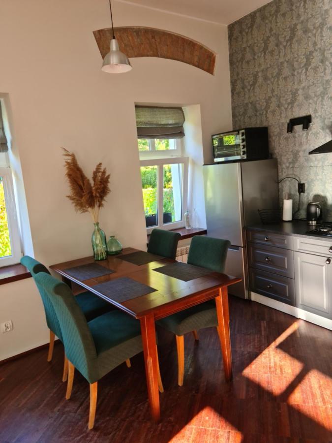 Ferienwohnung Apartament W Starej Szkole Srebrna Góra Exterior foto