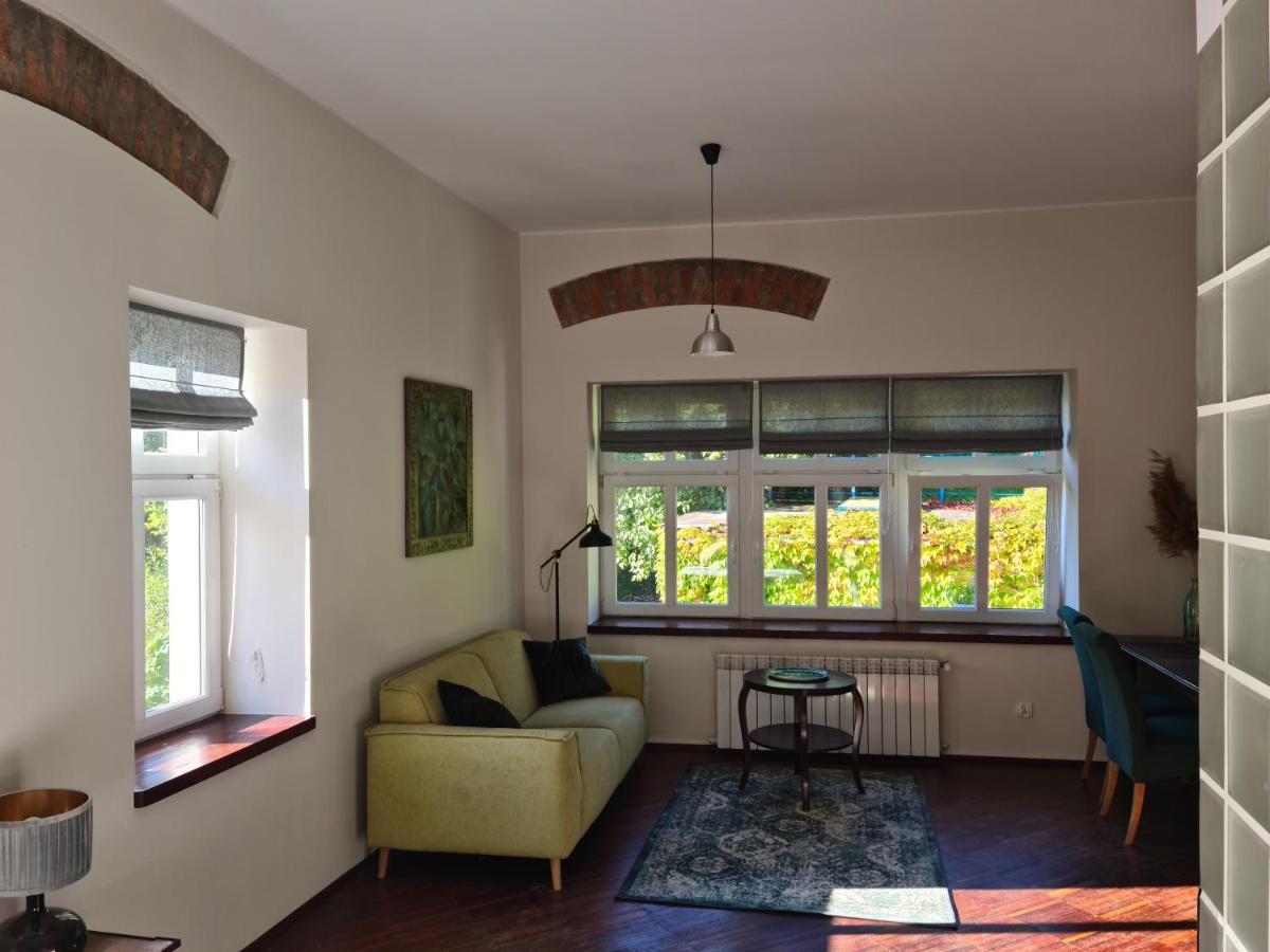 Ferienwohnung Apartament W Starej Szkole Srebrna Góra Exterior foto