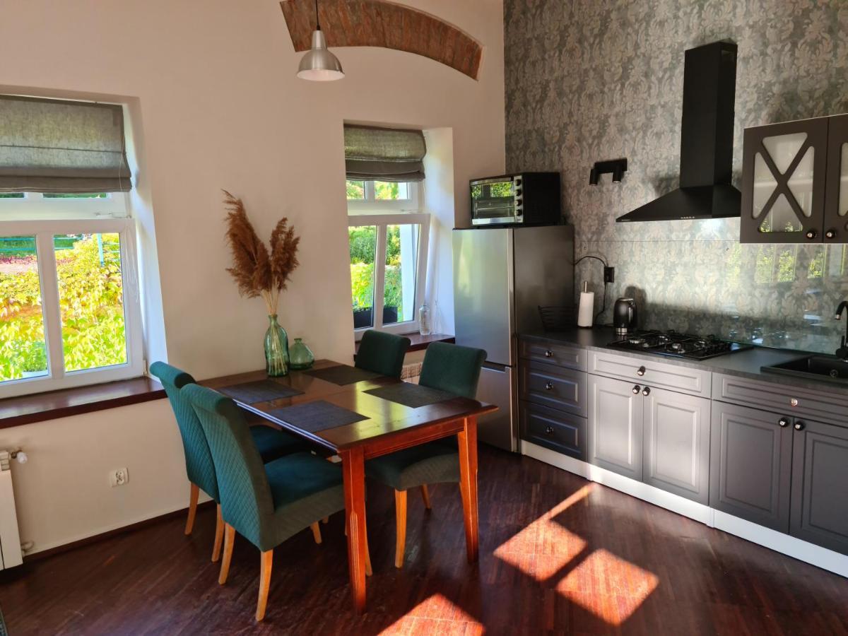 Ferienwohnung Apartament W Starej Szkole Srebrna Góra Exterior foto